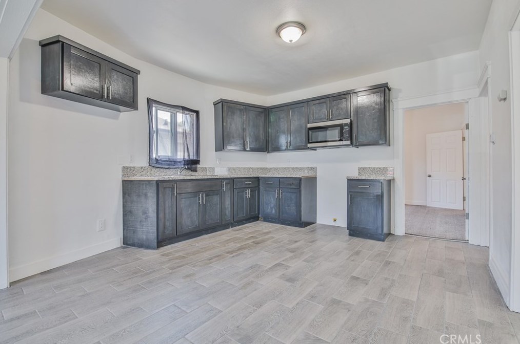 216 66 St, Los Angeles CA  90003-1813 exterior