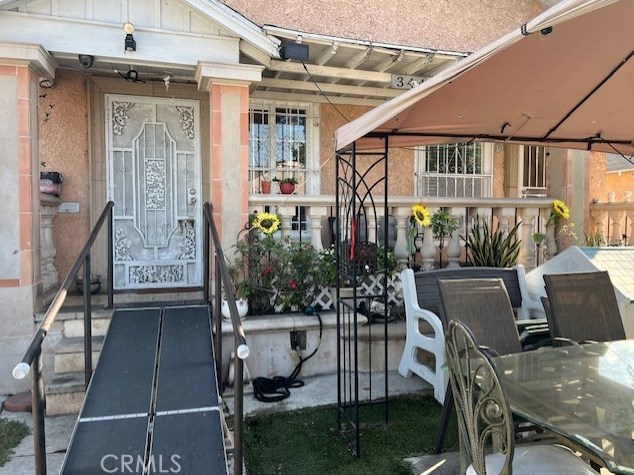 344 84 Pl, Los Angeles CA  90003-3106 exterior