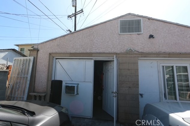 344 84 Pl, Los Angeles CA  90003-3106 exterior