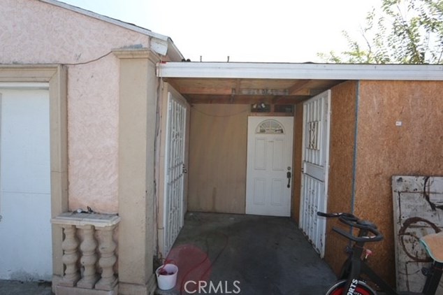 344 84 Pl, Los Angeles CA  90003-3106 exterior