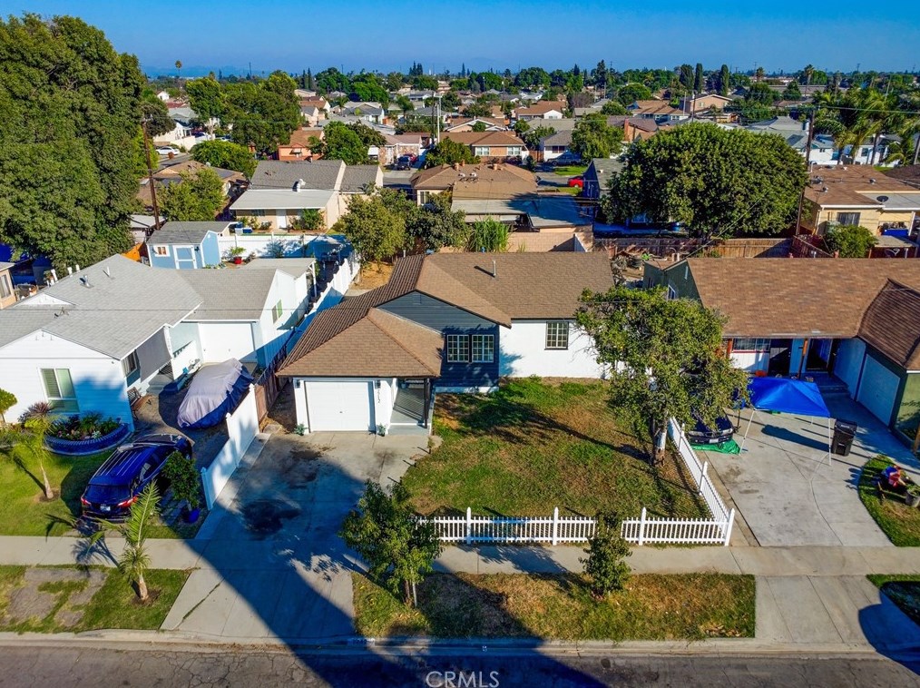 7712 Bollenbacher Dr, Pico Rivera, CA 90660