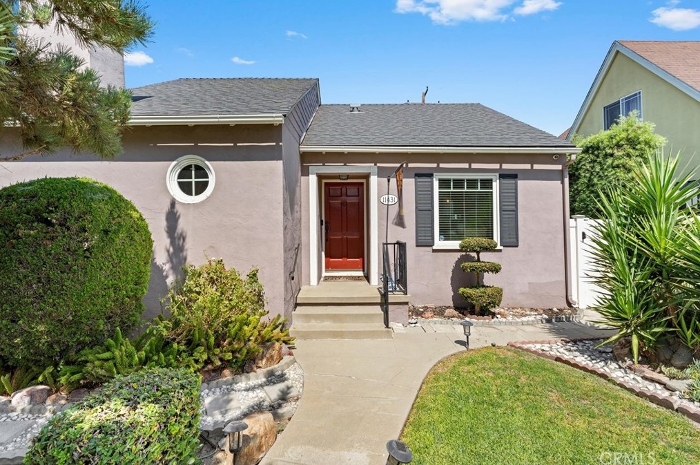 11431 Hadley St, Whittier, CA 90606-1907