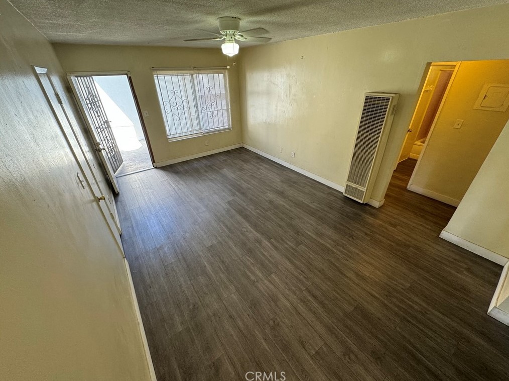 624 85th St, Los Angeles CA  90001-3625 exterior