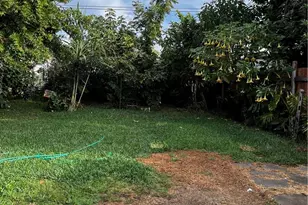 921 E Pine St, Compton, CA 90221 - Photo 2