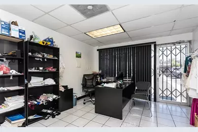 4444 Union Pacific Avenue, Commerce, CA 90023 - Photo 10