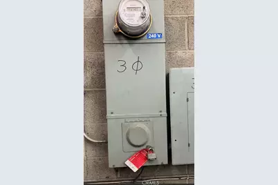 4444 Union Pacific Avenue, Commerce, CA 90023 - Photo 8