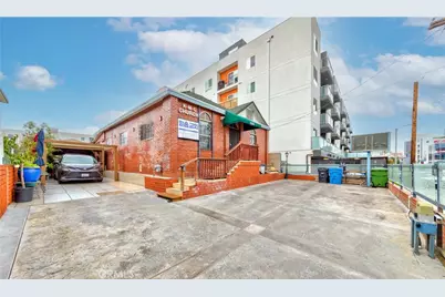 1025 S Catalina Street, Los Angeles, CA 90006 - Photo 2
