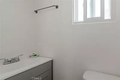 1025 S Catalina Street, Los Angeles, CA 90006 - Photo 18
