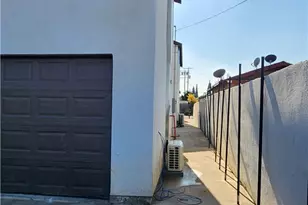 1407 W 59th Pl, Los Angeles, CA 90047 - Photo 4