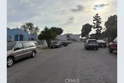 1413 E 77th Street, Los Angeles, CA 90001 - Photo 2