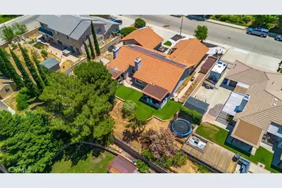 5647 Redwood Ave, Palmdale, CA 93551 - Photo 20