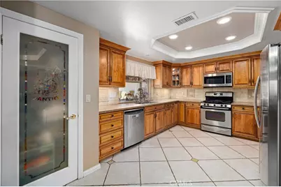 5647 Redwood Ave, Palmdale, CA 93551 - Photo 6