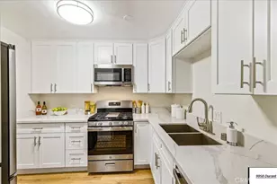 9950 Durant Dr, Beverly Hills, CA 90212 - Photo 4