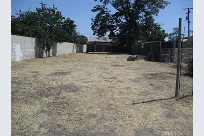 225 E 5th Street, Bakersfield, CA 93307 - Photo 2