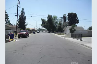 225 E 5th Street, Bakersfield, CA 93307 - Photo 10