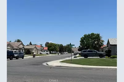 5825 Sky Lakes Avenue, Bakersfield, CA 93313 - Photo 30