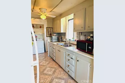 16601 Garfield Avenue #110, Paramount, CA 90723 - Photo 4