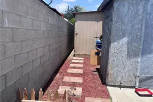 1222 E 103rd St, Los Angeles, CA 90002 - Photo 12