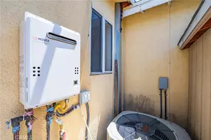 6824 Marcelle St, Paramount, CA 90723 - Photo 44