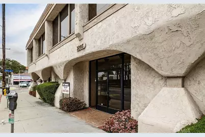 3205 Ocean Park Blvd, Santa Monica, CA 90405 - Photo 2