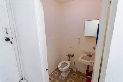 1591 Whittier Boulevard, La Habra, CA 90631 - Photo 10