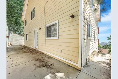30134 Enchanted Way, Running Springs, CA 92382 - Photo 20