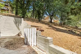 30134 Enchanted Way, Running Springs, CA 92382 - Photo 24