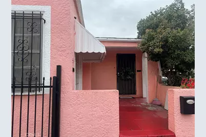 529 W 56th Street, Los Angeles, CA 90037 - Photo 2