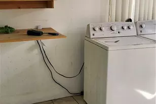 214 E 56th St, Los Angeles, CA 90011 - Photo 24