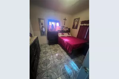 1734 E 63rd Street, Los Angeles, CA 90001 - Photo 4