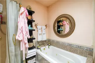 15058 Friar St, Van Nuys, CA 91411 - Photo 12