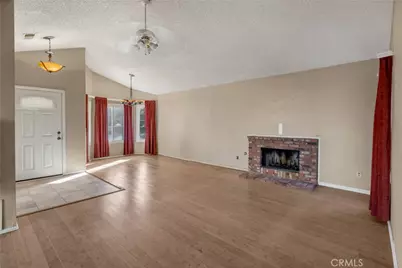 28955 Lillyglen Dr, Canyon Country, CA 91387 - Photo 8