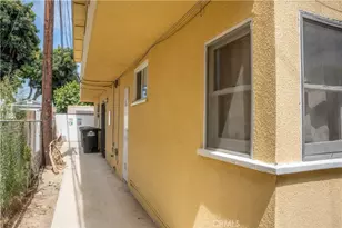 10249 California Ave, South Gate, CA 90280 - Photo 8