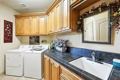 13204 Michaelangelo Drive, Bakersfield, CA 93314 - Photo 40