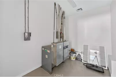 447 N Prairie Avenue, Inglewood, CA 90301 - Photo 14