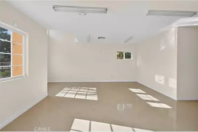 447 N Prairie Avenue, Inglewood, CA 90301 - Photo 6