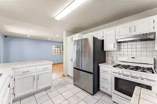 1129 Dahlia Way, Torrance, CA 90502 - Photo 16