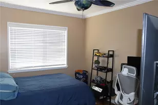 4750 W 133rd St, Hawthorne, CA 90250 - Photo 18