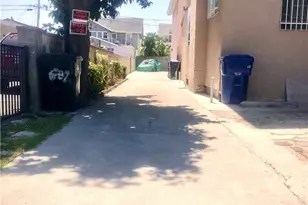 602 W 40th Pl, Los Angeles, CA 90037 - Photo 4