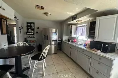 958 N Sierra Way, San Bernardino, CA 92410 - Photo 2