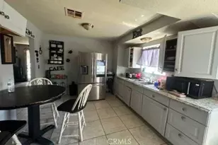 958 N Sierra Way, San Bernardino, CA 92410 - Photo 2