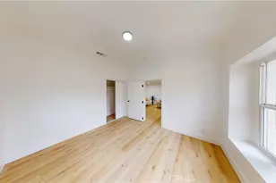 2249 W 30th St, Los Angeles, CA 90018 - Photo 20