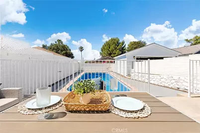 10621 Helendale Avenue, Tujunga, CA 91042 - Photo 36