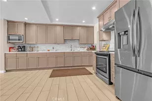 9564 Rosecrans Ave, Bellflower, CA 90706 - Photo 16