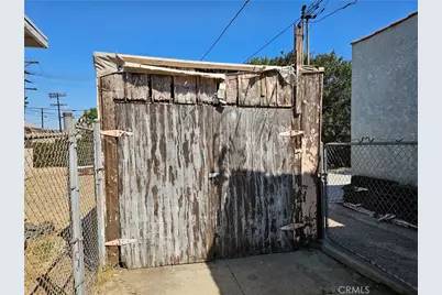 123 E 108th Street, Los Angeles, CA 90061 - Photo 14