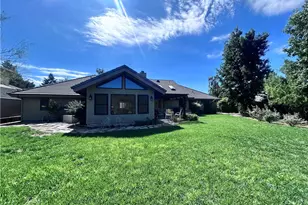 13054 Oak Crest Dr, Yucaipa, CA 92399 - Photo 24