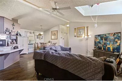 11676 11676 Acanthus, Phelan, CA 92371 - Photo 4
