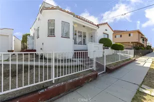 8110 S Halldale Ave, Los Angeles, CA 90047 - Photo 2