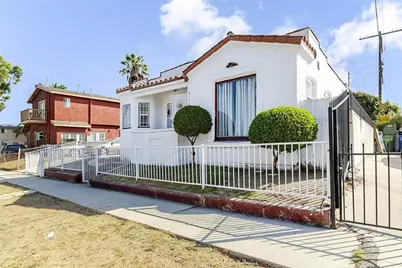 8110 S Halldale Avenue, Los Angeles, CA 90047 - Photo 4