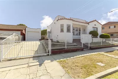 8110 S Halldale Avenue, Los Angeles, CA 90047 - Photo 26